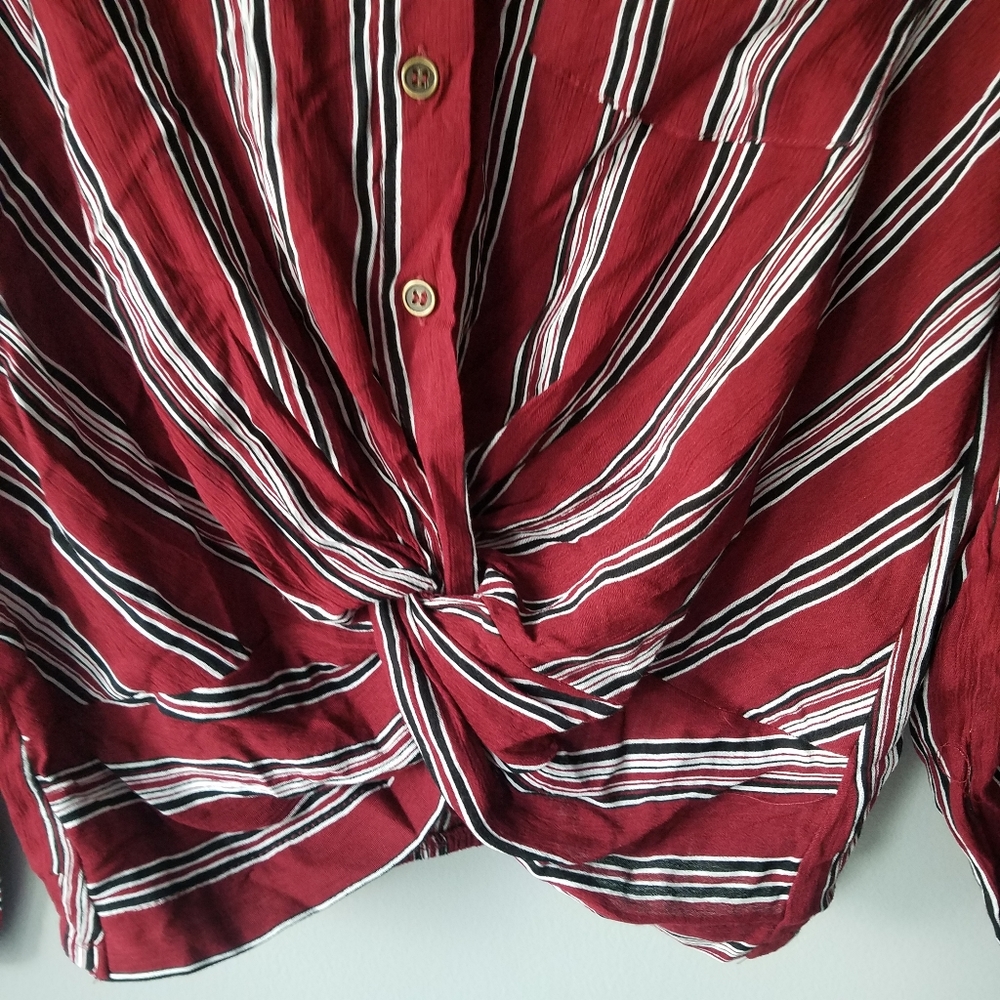 Bundle of 4 NWT Juniors Size Small Shirt - Picture 6 of 12